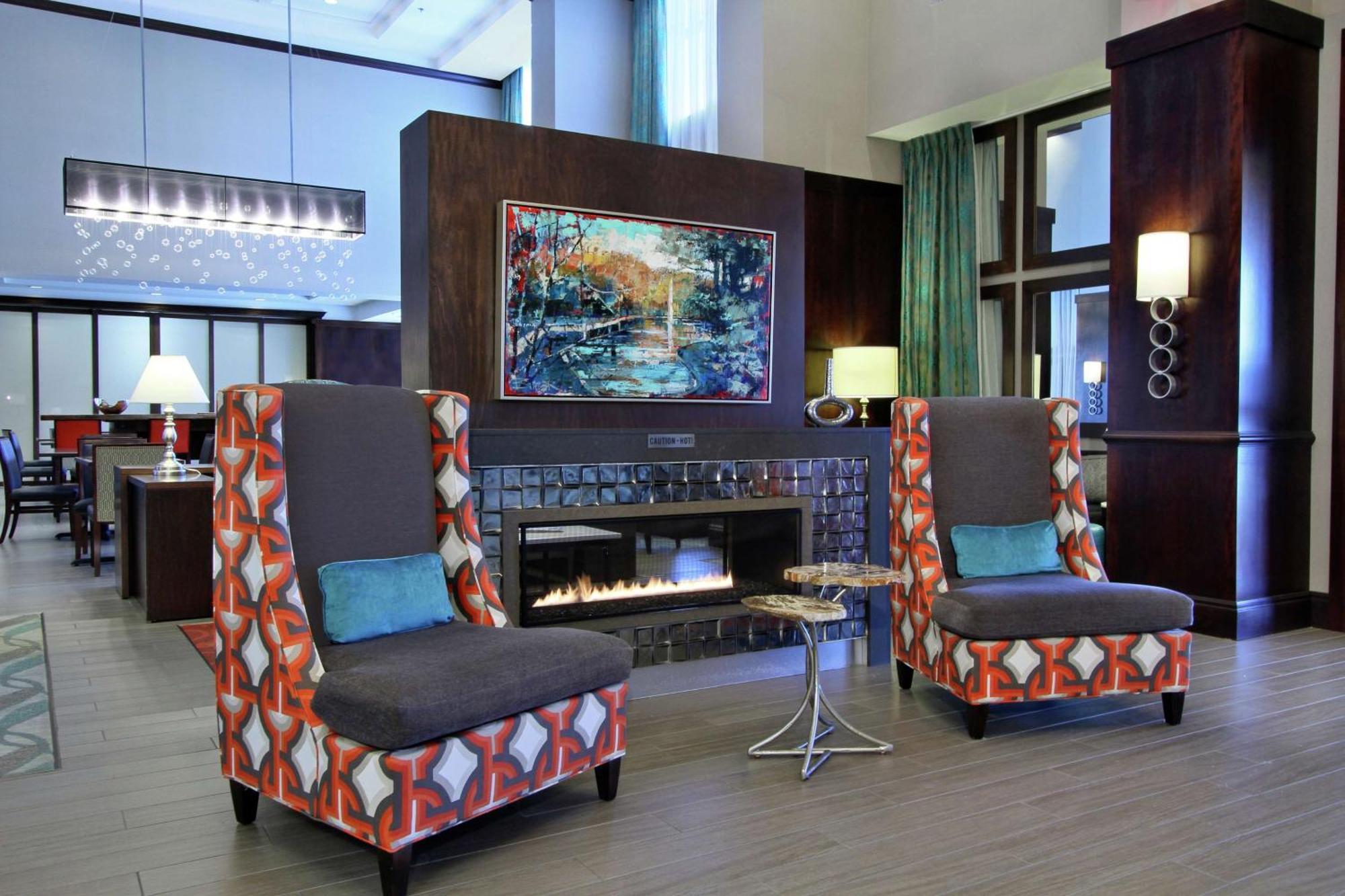 Hampton Inn & Suites Columbus/University Area Экстерьер фото